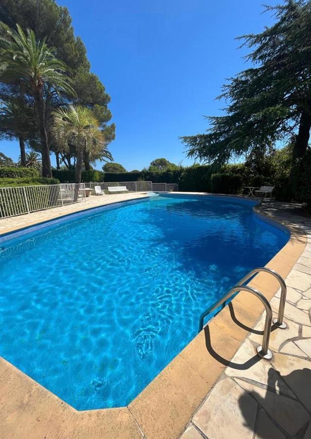 Apartament La Paisible Saint-Raphaël Zewnętrze zdjęcie